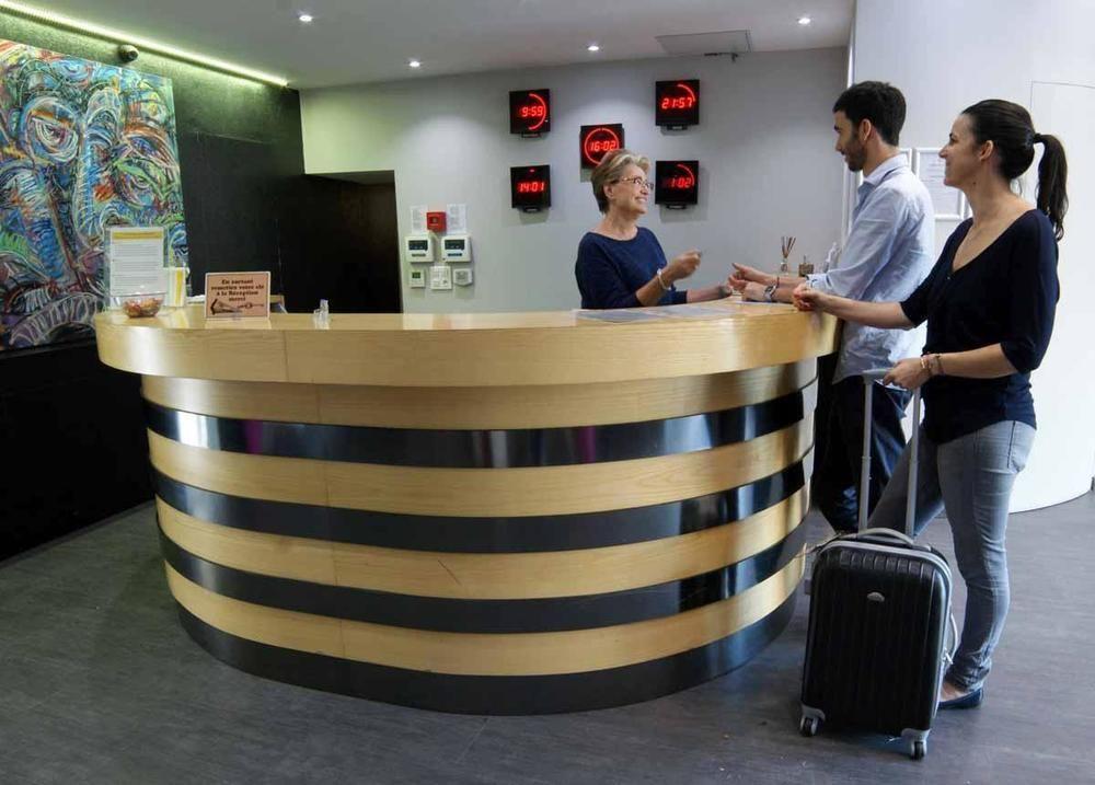 Hotel Terminus Saint-Charles Марсилия Екстериор снимка