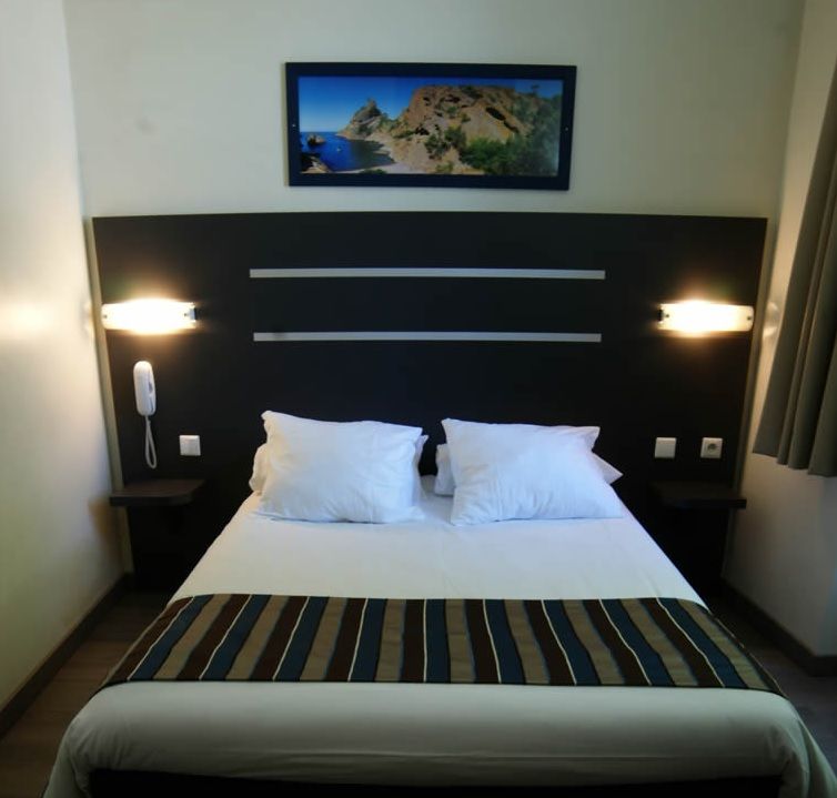 Hotel Terminus Saint-Charles Марсилия Екстериор снимка