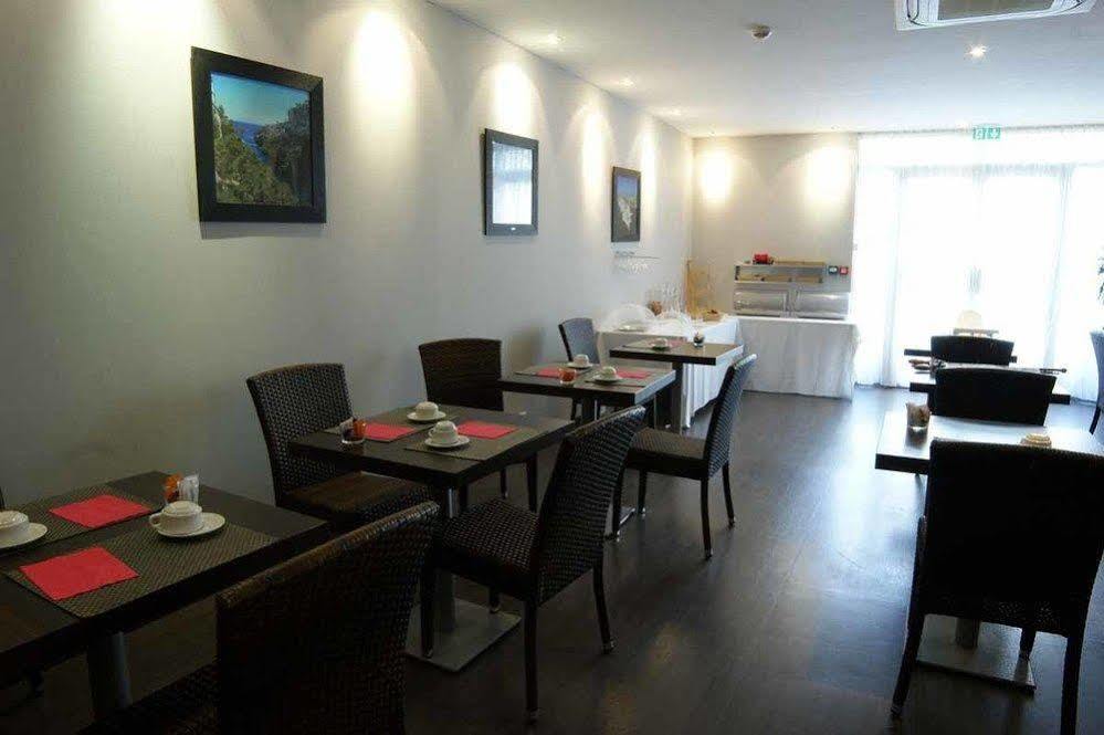 Hotel Terminus Saint-Charles Марсилия Екстериор снимка