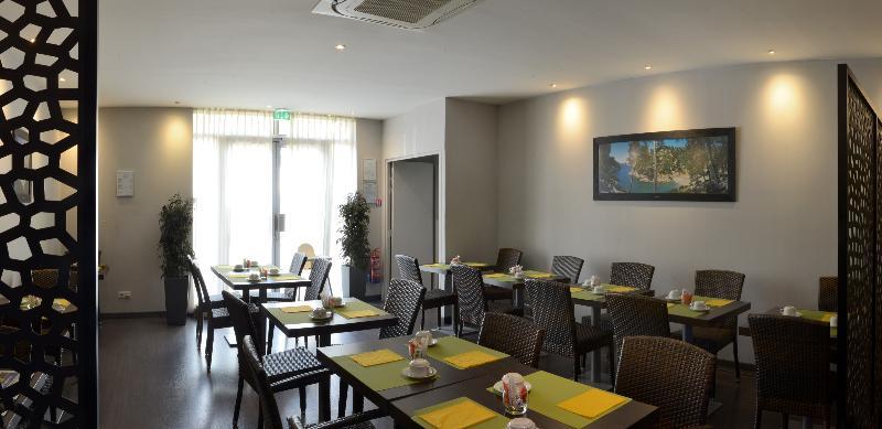 Hotel Terminus Saint-Charles Марсилия Екстериор снимка