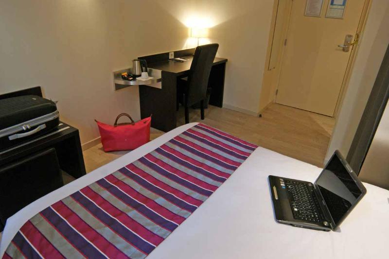 Hotel Terminus Saint-Charles Марсилия Екстериор снимка