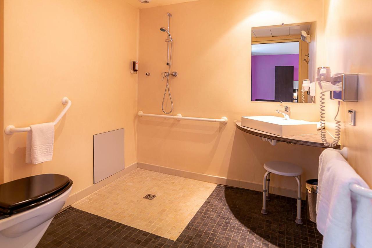 Hotel Terminus Saint-Charles Марсилия Екстериор снимка